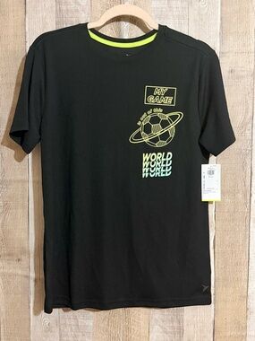 Old Navy Quick Dry Boys Soccer Shirt Sz 18 - NWT